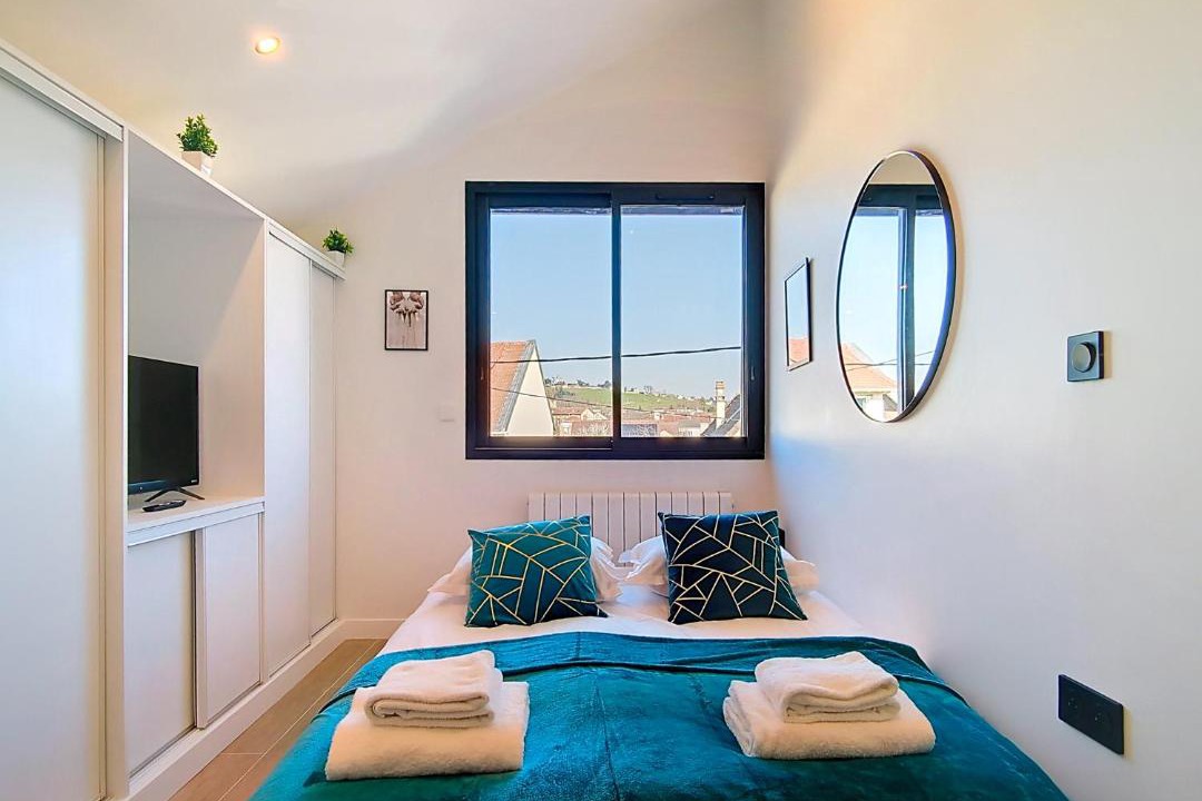 Photo of Bedroom in Argenteuil