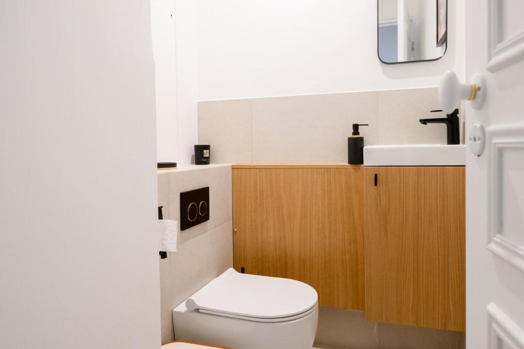 Photo of Bathroom in Notre-Dame-des-Champs
