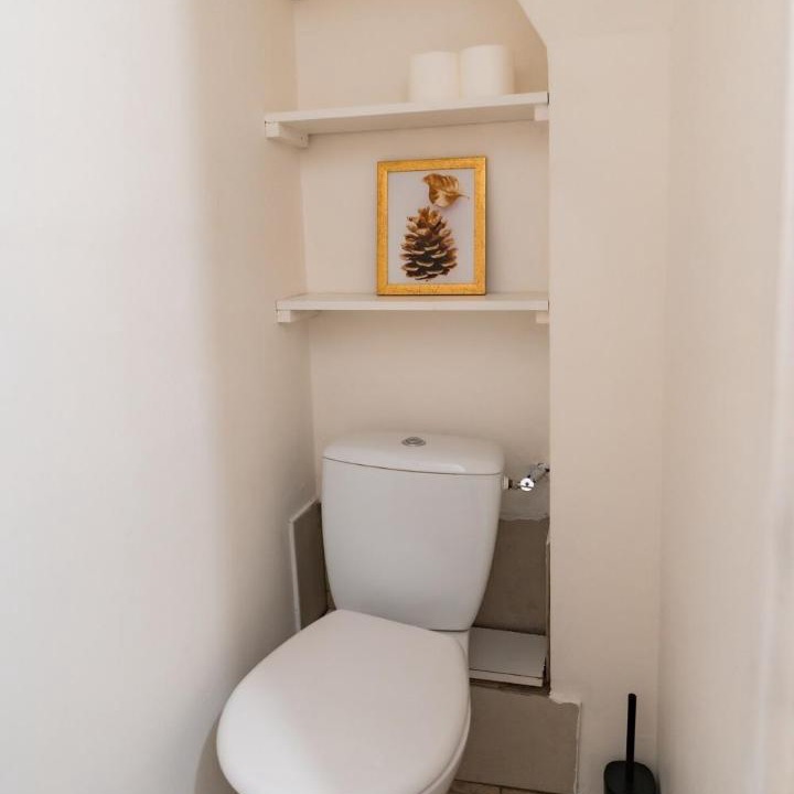 Photo of Bathroom in Nemours