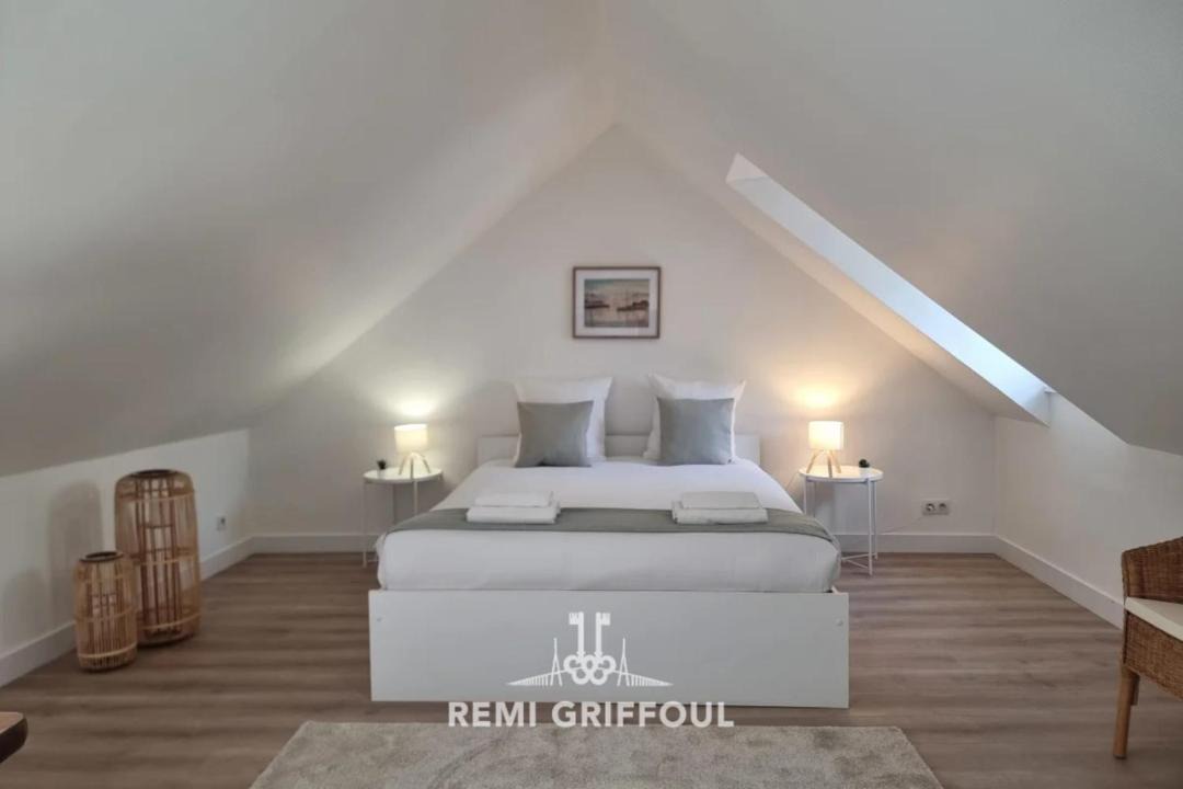 Photo of Bedroom in Enclos