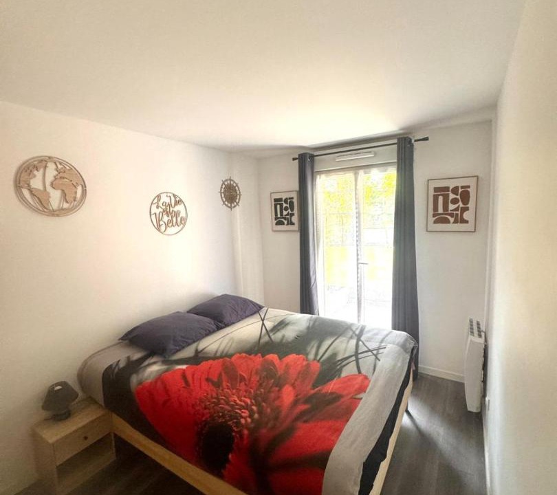Photo of Bedroom in Saint-Gratien