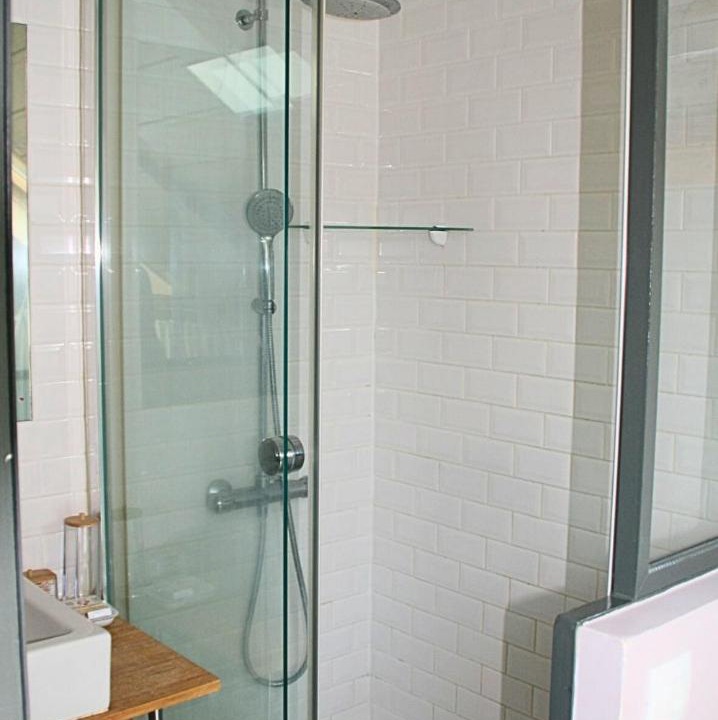 Photo of Bathroom in Esbly