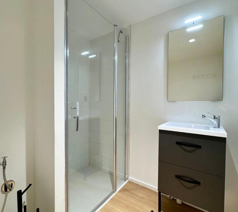 Photo of Bathroom in Reims