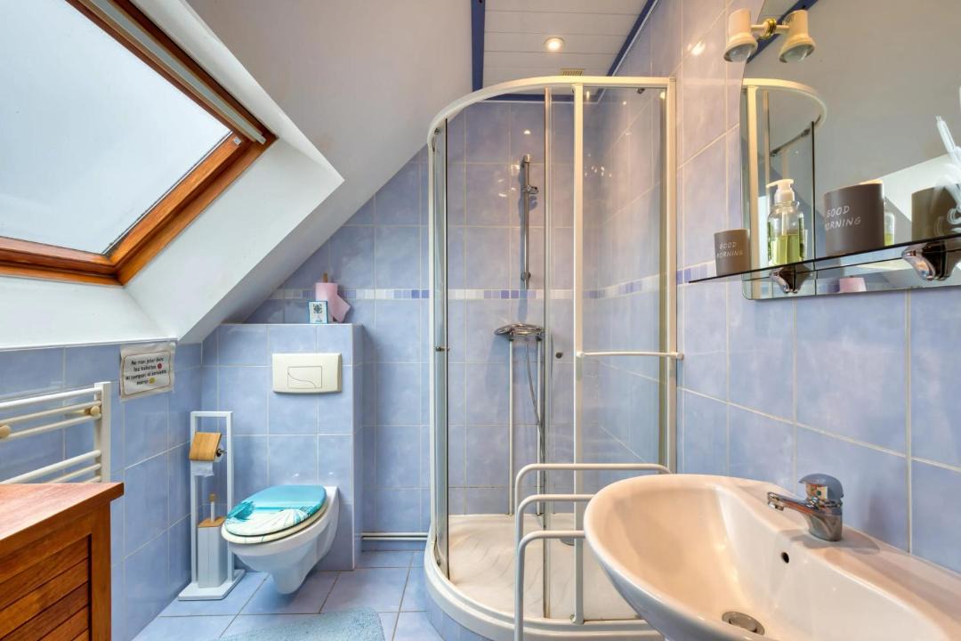 Photo of Bathroom in Saint-Leonard