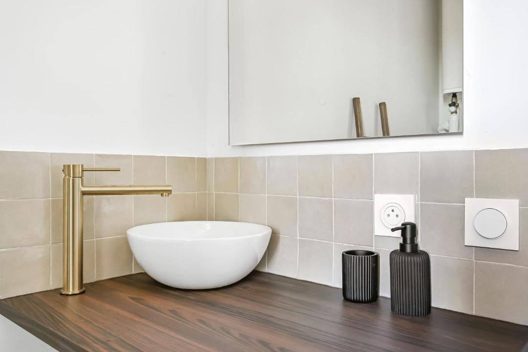 Photo of Bathroom in Centre