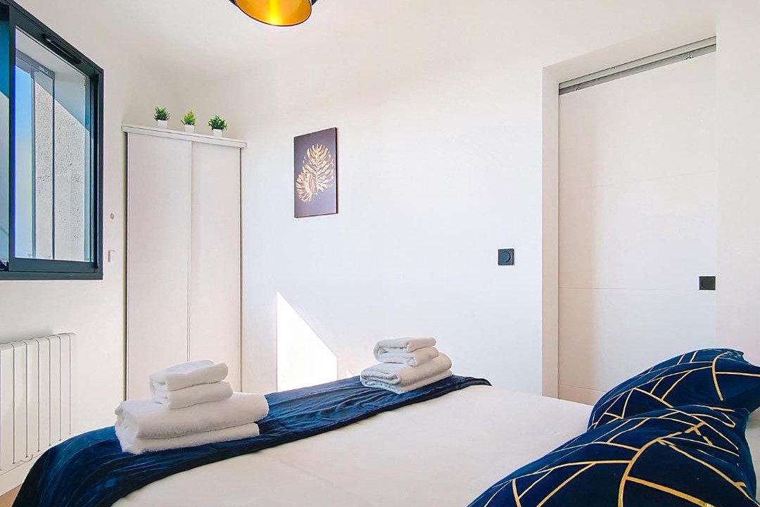 Photo of Bedroom in Argenteuil
