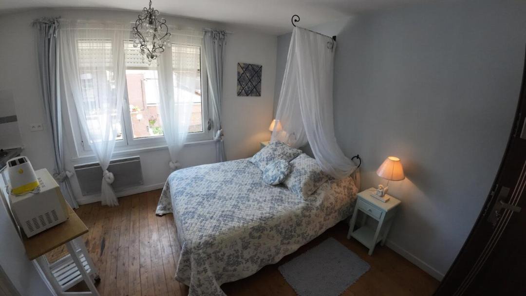 Photo of Bedroom in Mastaing