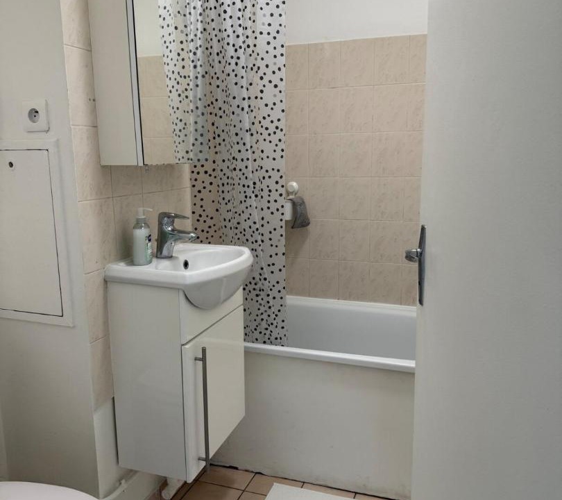 Photo of Bathroom in Arpajon