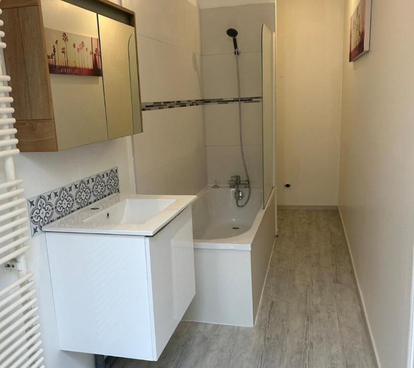 Photo of Bathroom in Armentieres