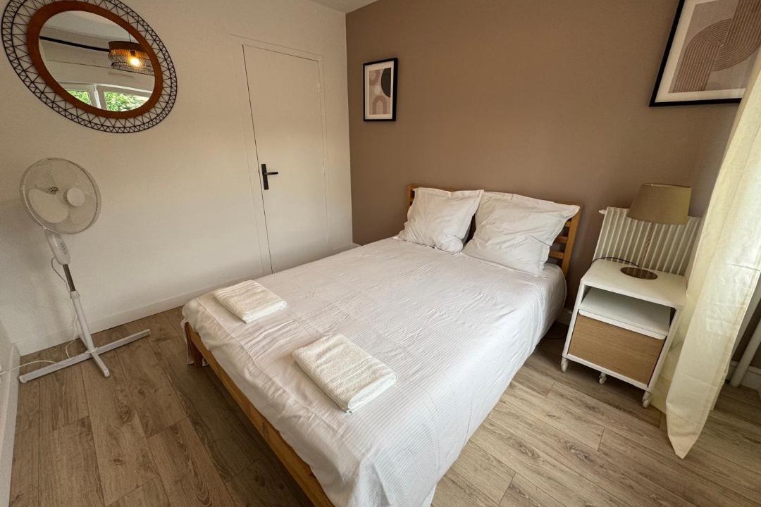 Photo of Bedroom in Melun