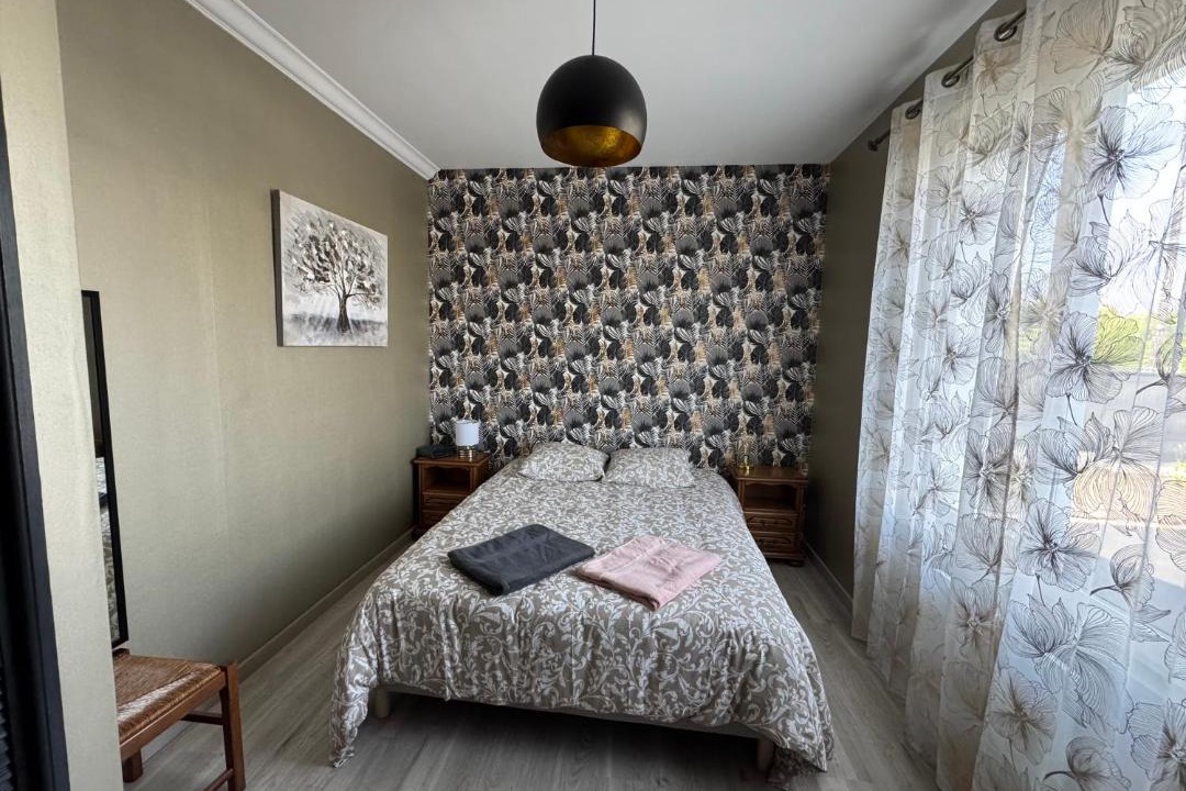 Photo of Bedroom in (le) Mesnil Hue