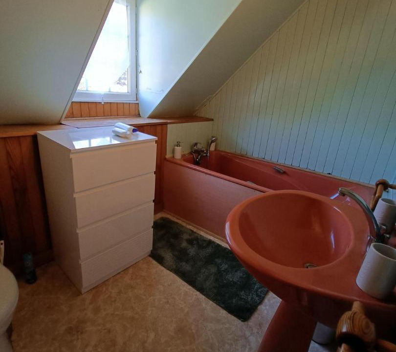 Photo of Bathroom in Treigny