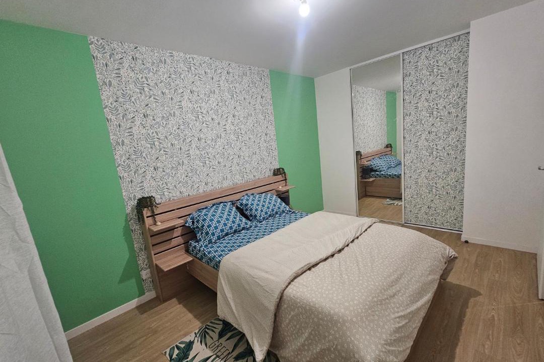 Photo of Bedroom in Jouy-le-Moutier