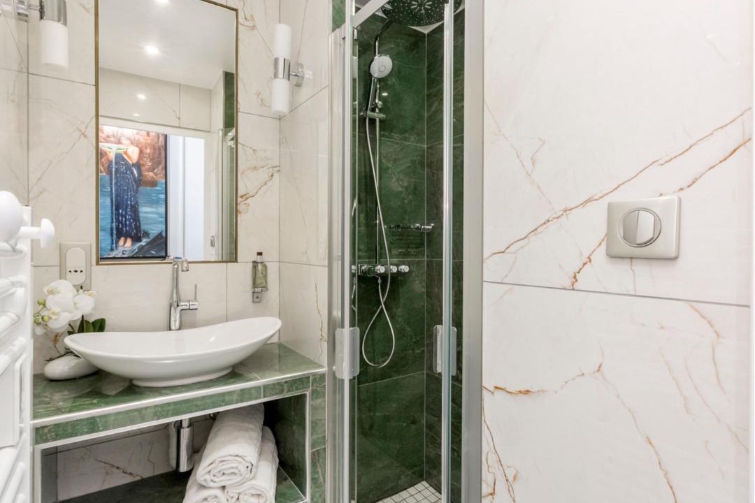 Photo of Bathroom in Gaillon