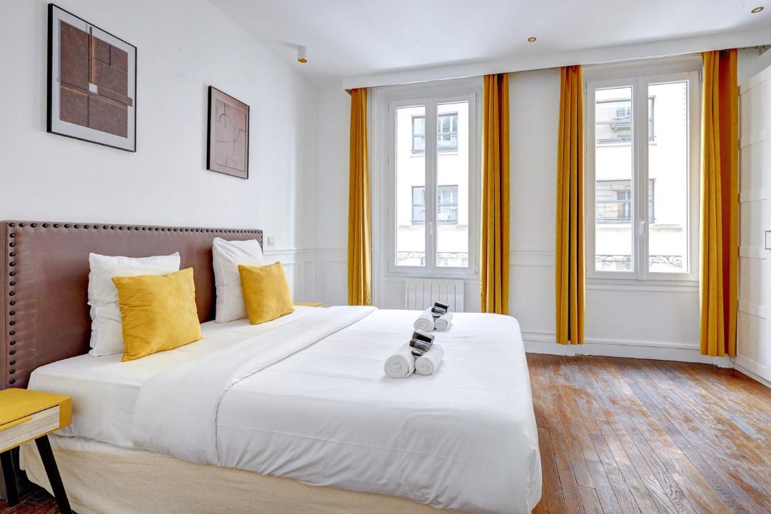 Photo of Bedroom in Champs-Elysees