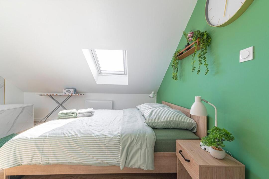 Photo of Bedroom in Cote Ouest Ormeaux