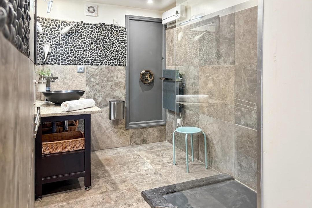 Photo of Bathroom in Saint-Valery-sur-Somme
