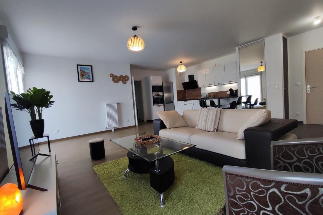 Photo of Livingroom in Faubourg-Raines
