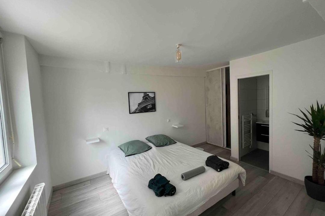 Photo of Bedroom in Epone