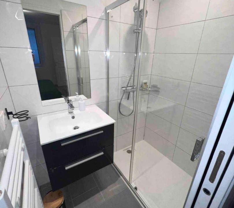 Photo of Bathroom in Epone