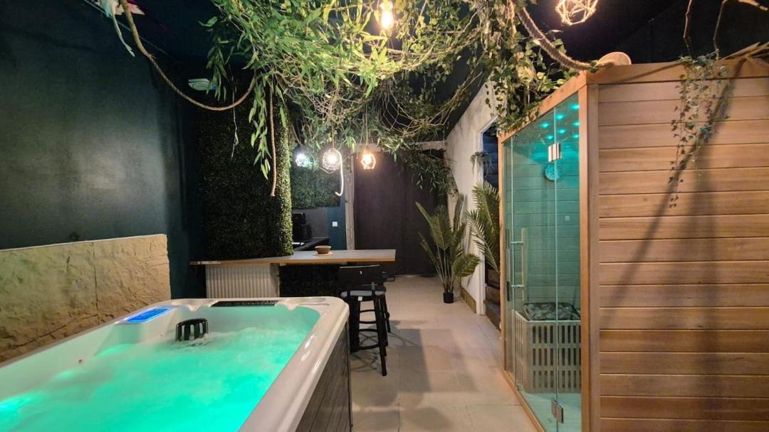 Photo of Bathroom in Saint-Quentin