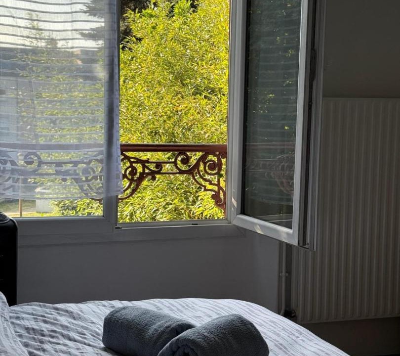 Photo of Others in Palaiseau