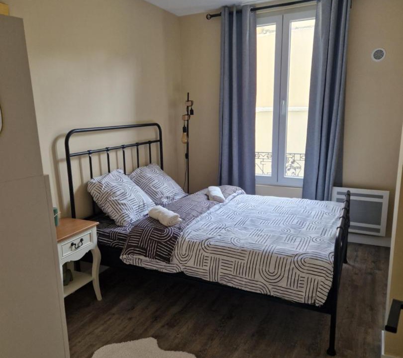 Photo of Bedroom in Saint-Denis