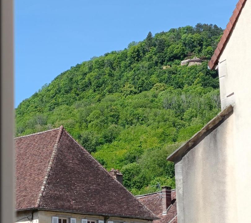 Photo of Buildings in Conliege