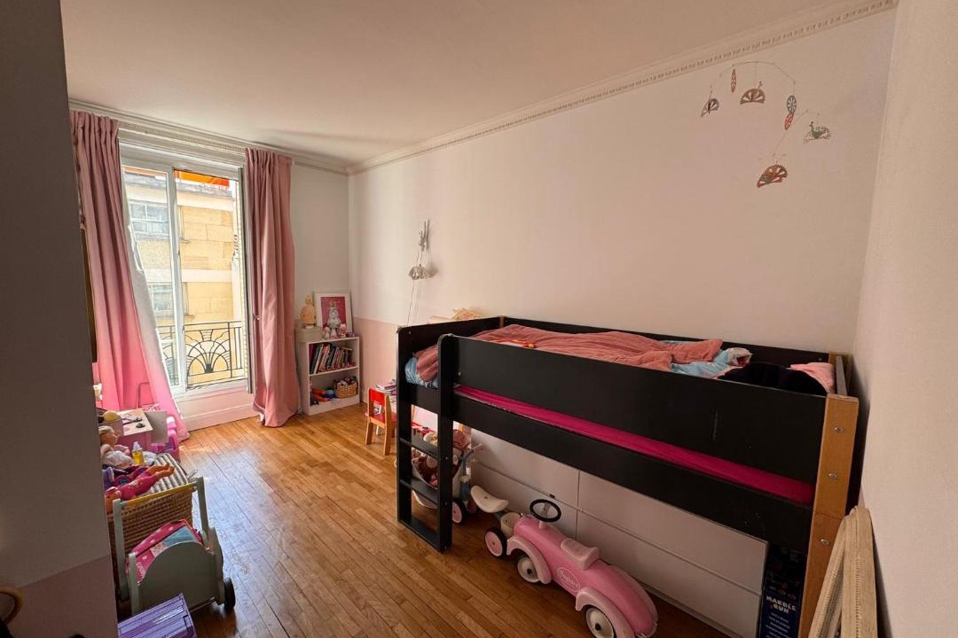 Photo of Bedroom in Asnieres-sur-Seine