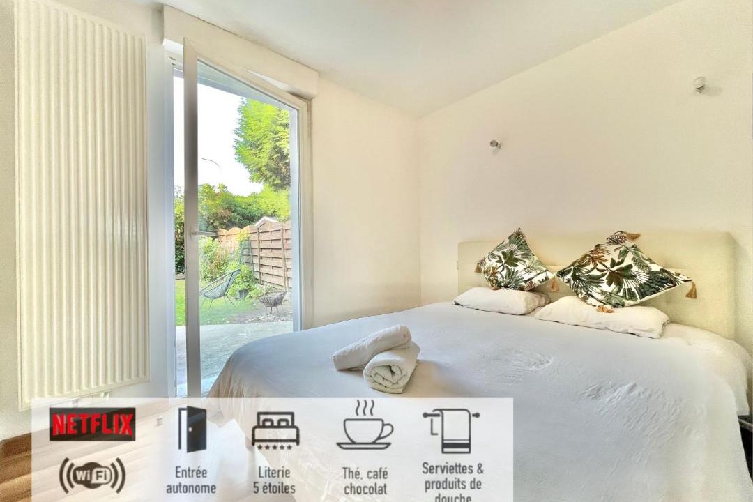 Photo of Bedroom in Mons-en-Baroeul