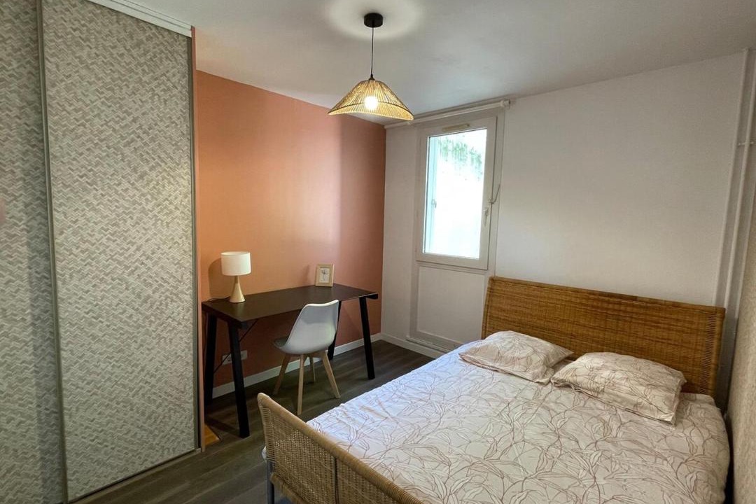 Photo of Bedroom in Royallieu Pompidou
