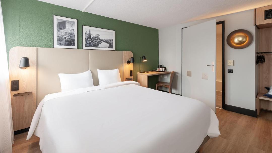 Photo of Bedroom in Epone
