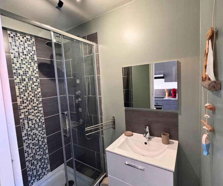 Photo of Bathroom in Bleriot-Plage
