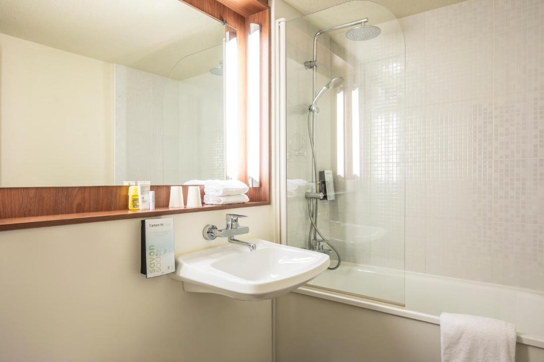 Photo of Bathroom in Saint-Germain-les-Corbeil