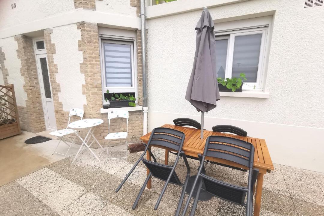 Photo of Patio Balcony in Bourgogne-Fresne