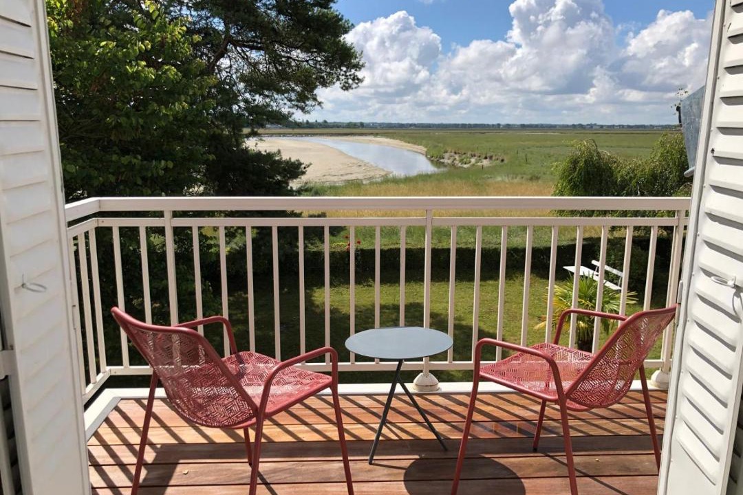 Photo of Patio Balcony in Vains