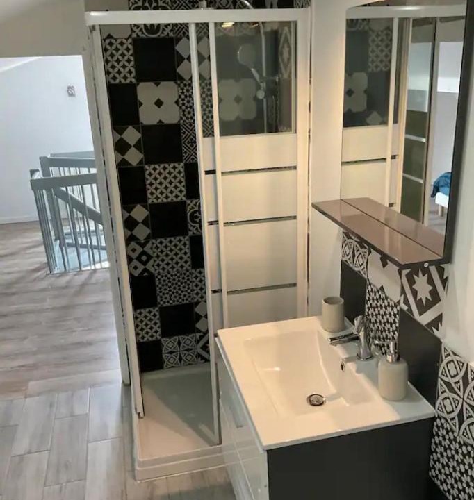 Photo of Bathroom in Gennevilliers