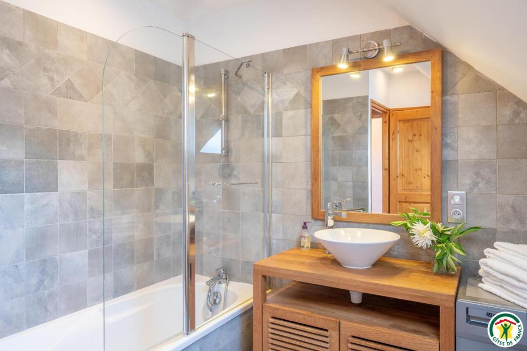 Photo of Bathroom in Montepilloy