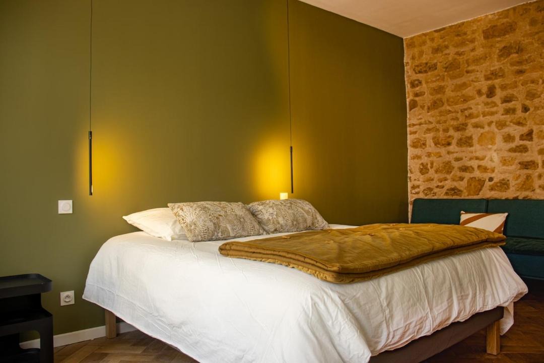 Photo of Bedroom in Charleville-Mezieres