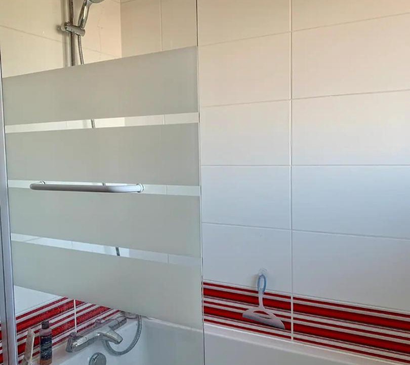 Photo of Bathroom in Leffrinckoucke