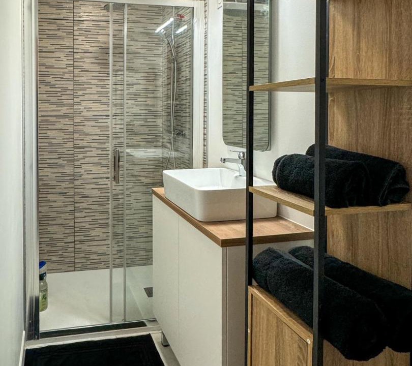 Photo of Bathroom in Cambrai