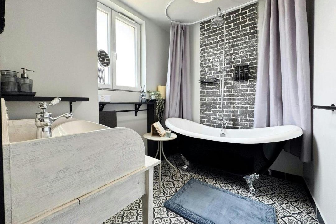 Photo of Bathroom in Nemours