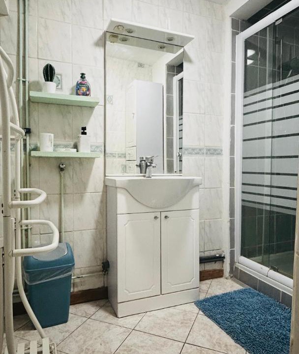 Photo of Bathroom in Essises