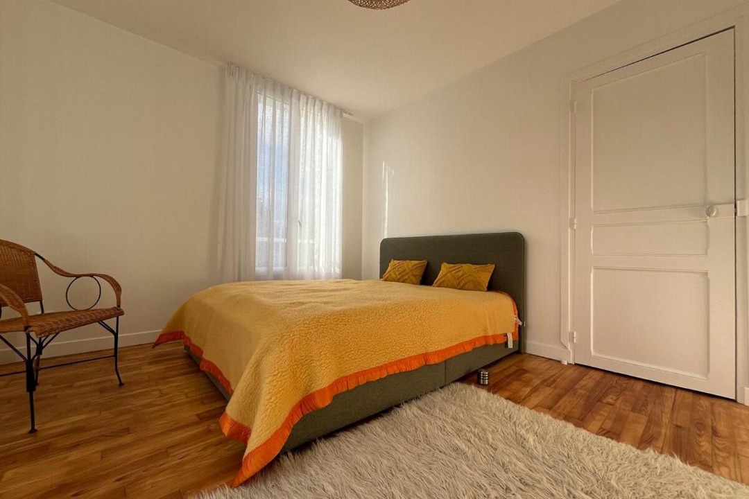 Photo of Bedroom in Epone