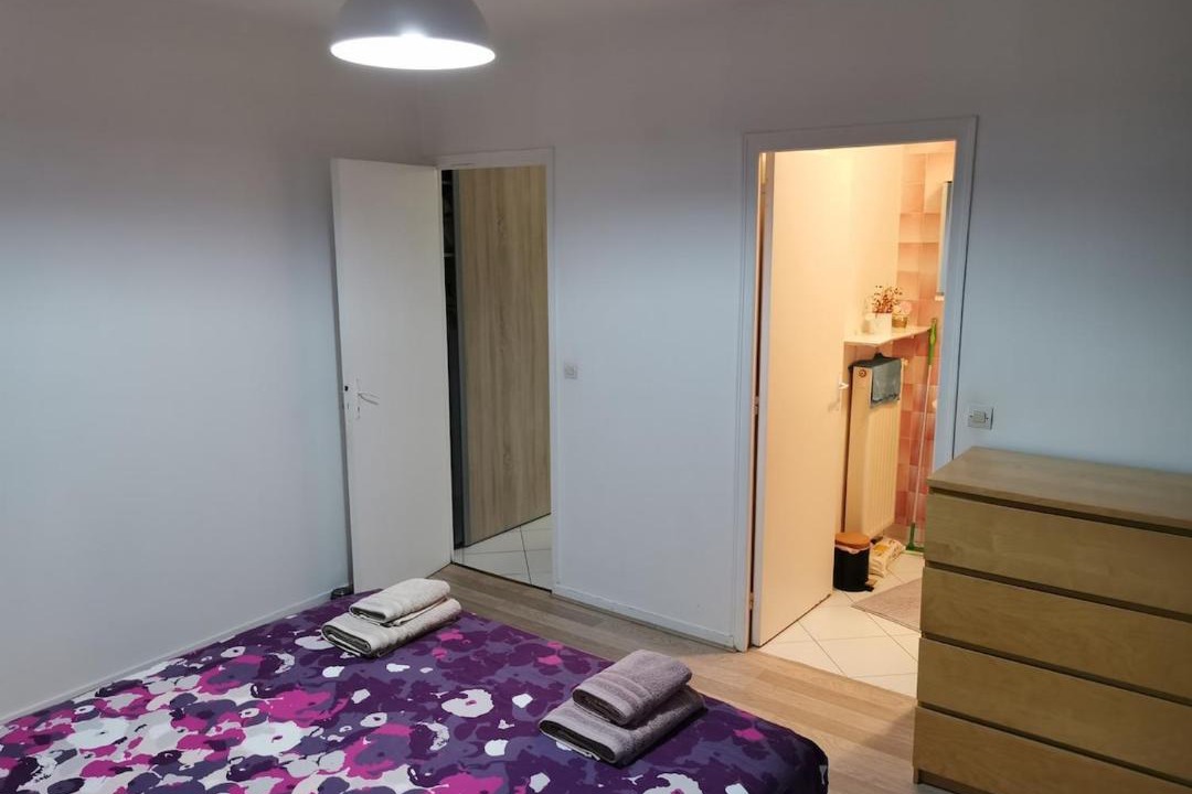 Photo of Bedroom in Tremblay-en-France