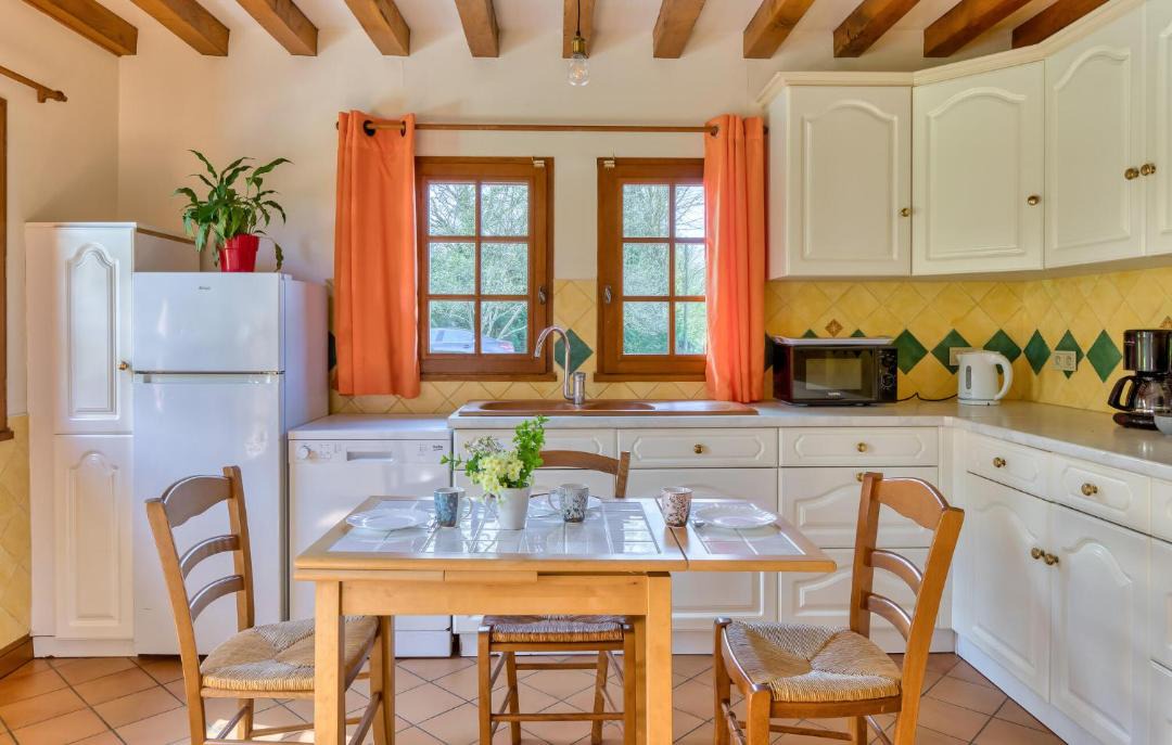 Photo of Kitchen in Saint-Etienne-l'Allier
