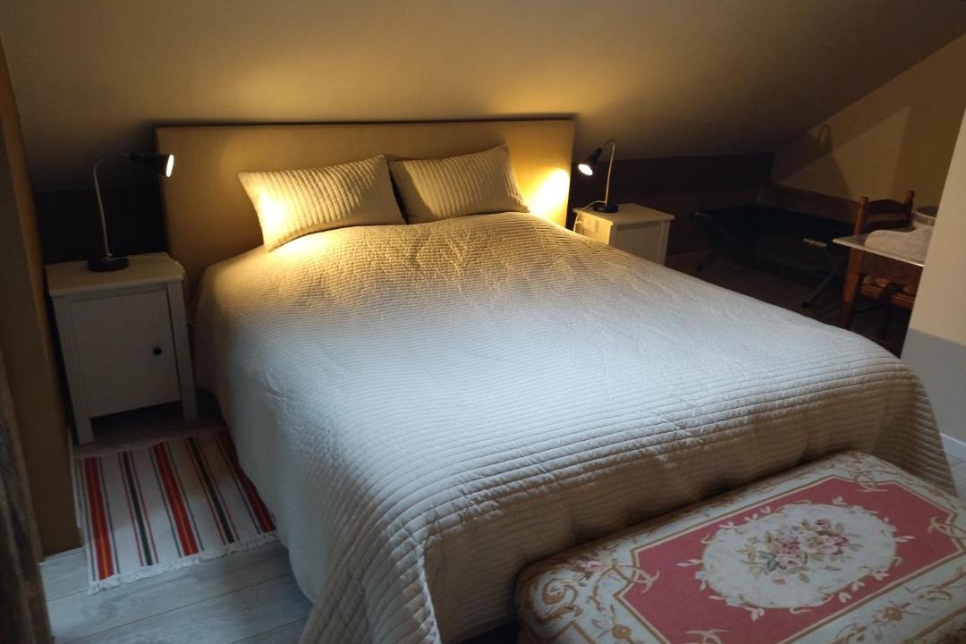 Photo of Bedroom in Signy-lAbbaye