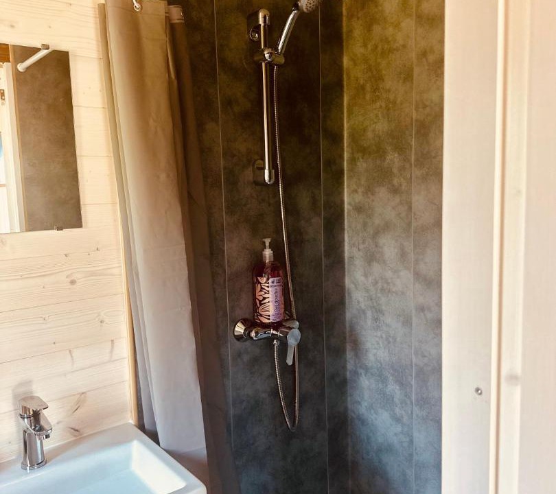 Photo of Bathroom in Manou