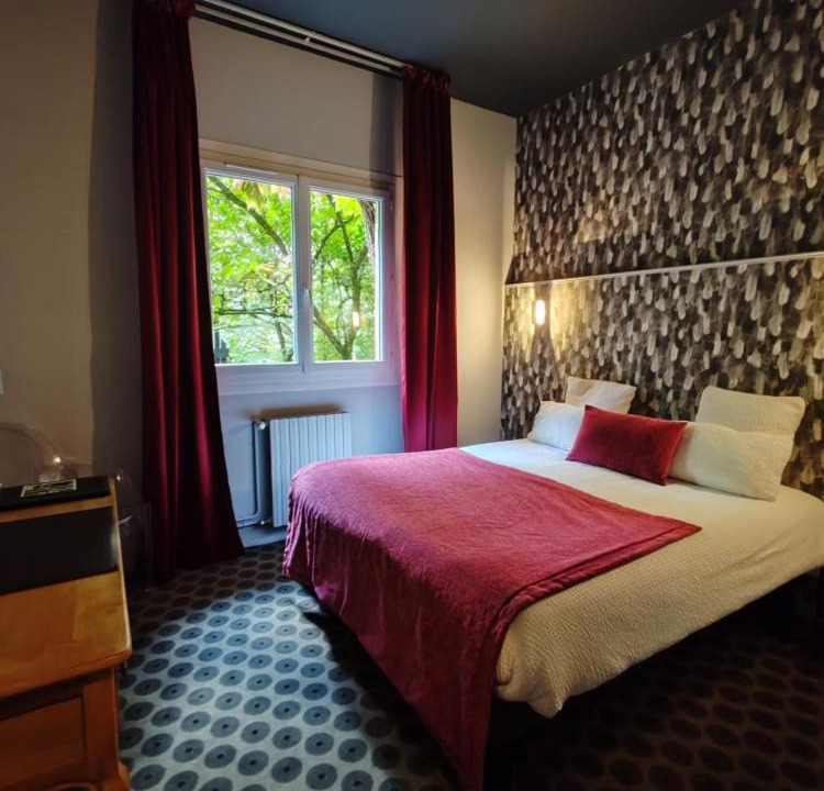 Photo of Bedroom in Saint-Junien