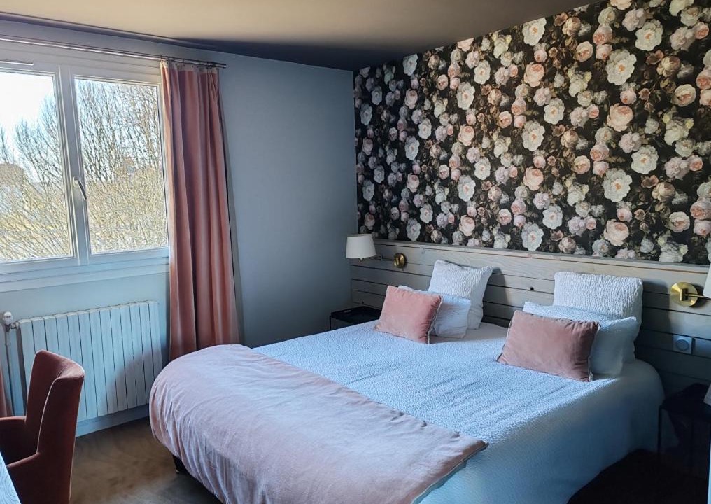 Photo of Bedroom in Saint-Junien